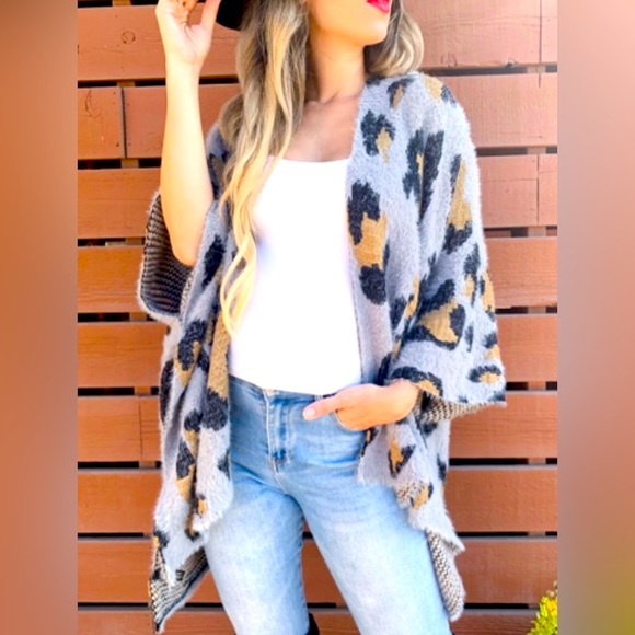 Sweaters - Grey Leopard Printed Soft Kimono Cardigan